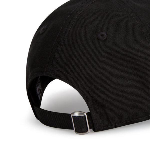 MoMA Yankees Two-Tone Adjustable Baseball Cap - Black/ Red