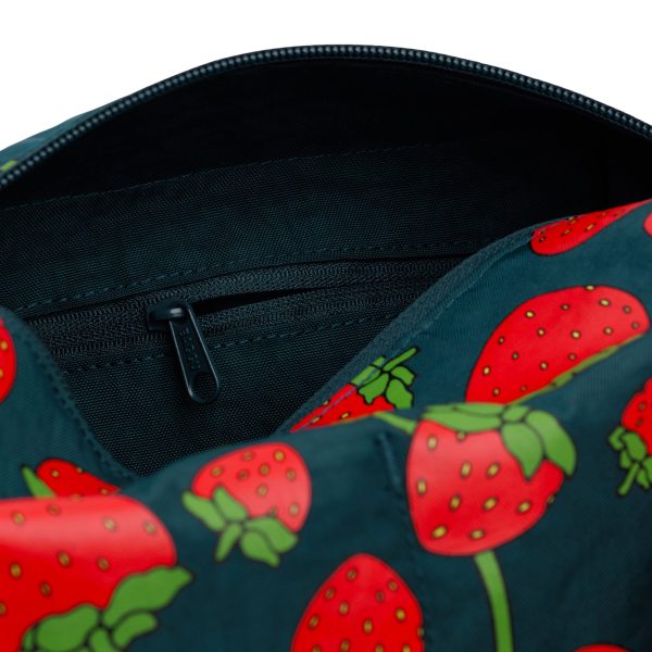 Baggu Recycled Nylon Dopp Kit - Strawberry Blossom