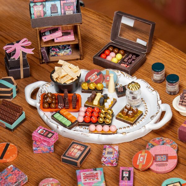Rolife DIY Miniature Kit - Chocolate Shop