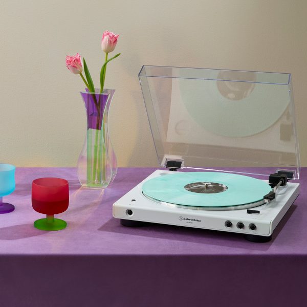 Audio-Technica AT-LP60XBT-WW Bluetooth Turntable